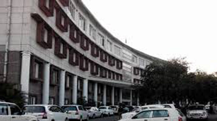 Uttarakhand: 22 IAS अधिकारियों में बम्पर फेरबदल 1 Hello Uttarakhand News »