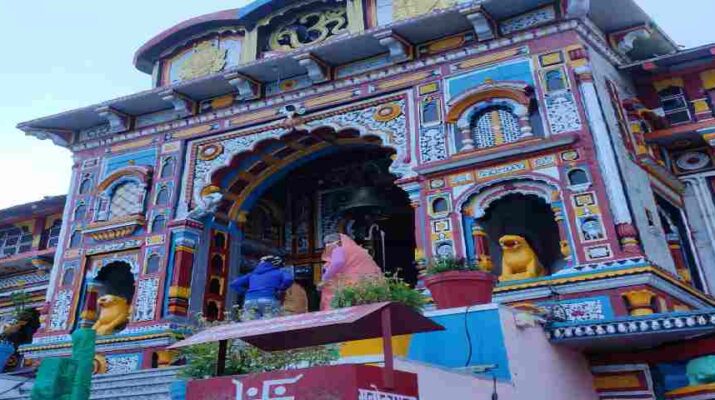Chardham Yatra: पंजीकरण करते समय श्रद्धालुगण उपलब्धता की जांच करने के बाद ही प्लान करें अपना टूर - सचिव पर्यटन दिलीप जावलकर 14 Hello Uttarakhand News »