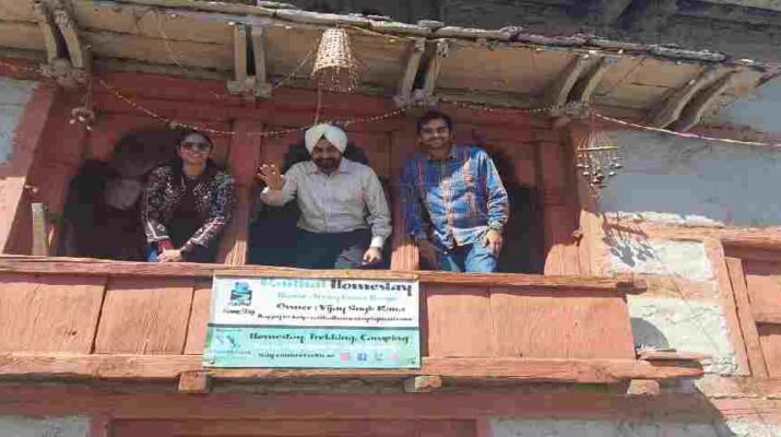 Uttarkashi: मुख्य सचिव डॉ.एस.एस. संधु ने जनपद उत्तरकाशी के विकास खण्ड भटवाड़ी के ग्राम रैथल एवं हर्षिल का किया स्थलीय निरीक्षण, पर्यटन विकास संबधी कार्यों का लिया जायजा 1 Hello Uttarakhand News »