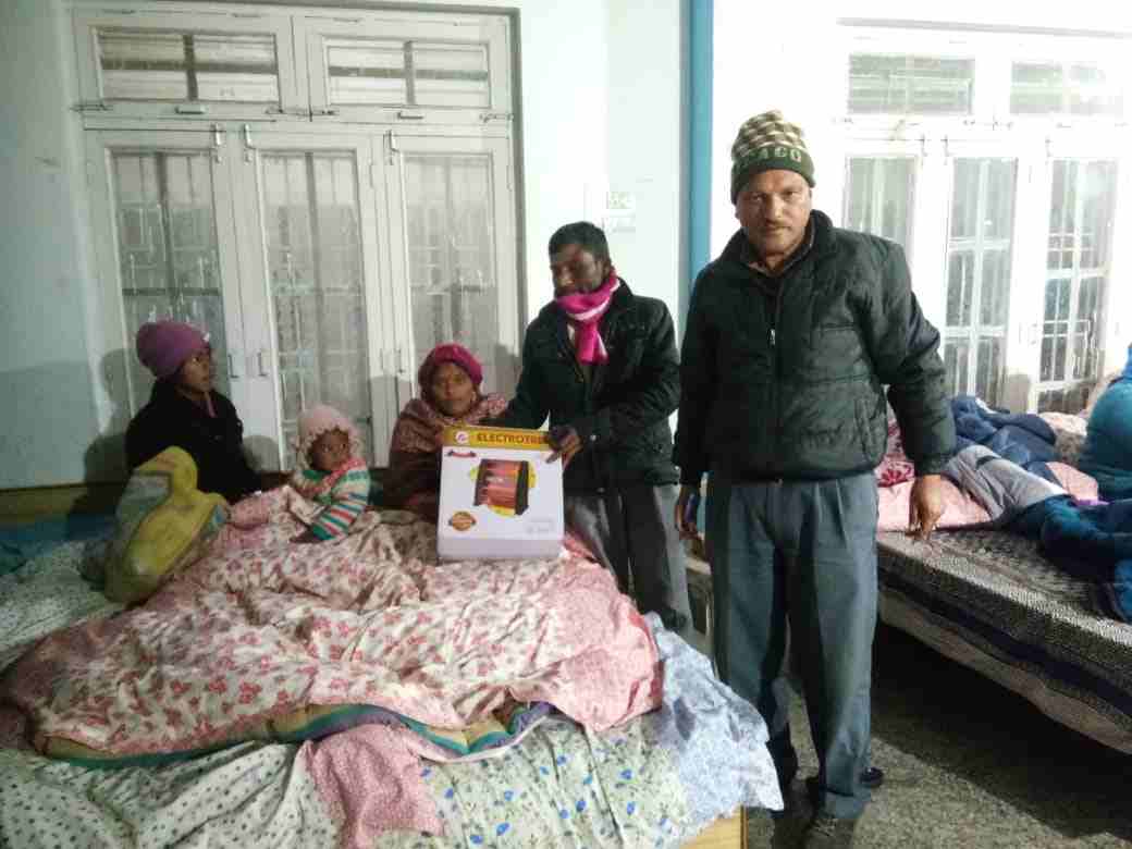 Joshimath: सीएम धामी की सर्वोच्च प्राथमिकता में शामिल हैं जोशीमठ आपदा प्रभावित, प्रभावितों के रहने-खाने एवं ठंड से बचाव हेतु पर्याप्त संख्या में कई गई है हीटर एवं ब्लोअर की व्यवस्था 4 Hello Uttarakhand News »