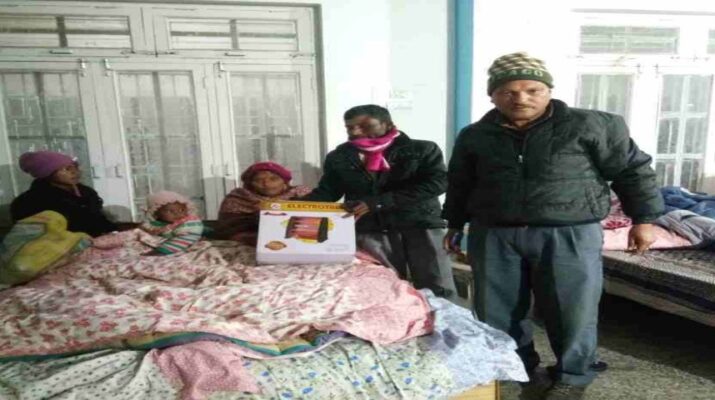 Joshimath: सीएम धामी की सर्वोच्च प्राथमिकता में शामिल हैं जोशीमठ आपदा प्रभावित, प्रभावितों के रहने-खाने एवं ठंड से बचाव हेतु पर्याप्त संख्या में कई गई है हीटर एवं ब्लोअर की व्यवस्था 8 Hello Uttarakhand News »