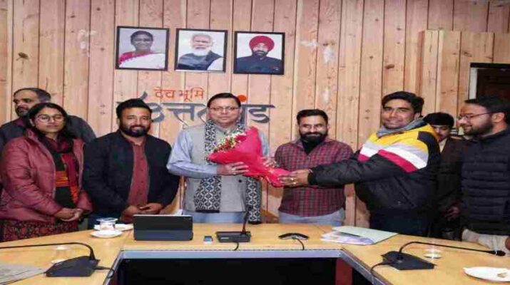 Uttarakhand: मुख्यमंत्री धामी से मिले बेरोजगार व पीसीएस मुख्य परीक्षा अभ्यर्थी संघ के प्रतिनिधि, इन अभ्यर्थियों को मिली लिखित परीक्षा में बैठने की राहत 1 Hello Uttarakhand News »
