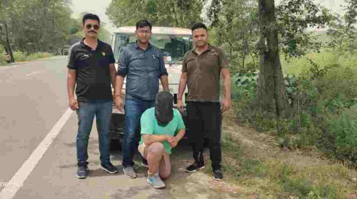 Pithoragarh: घोरपट्टा के जंगल में मिला अज्ञात महिला के शव, हत्या करने वाला लूट के समान सहित गिरफ्तार 1 Hello Uttarakhand News »